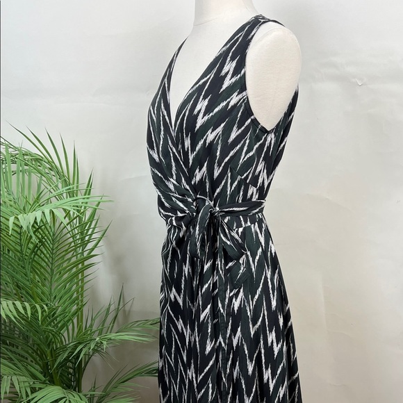 NWT Ann Taylor Black and White Zigzag Midi Skirt Wrap Belted 4 - Picture 8 of 14